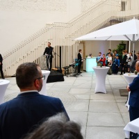 Der Innenhof im Haus der Kathedrale bot Gelegenheit zu Austausch und Begegnung. © Michael Baudisch